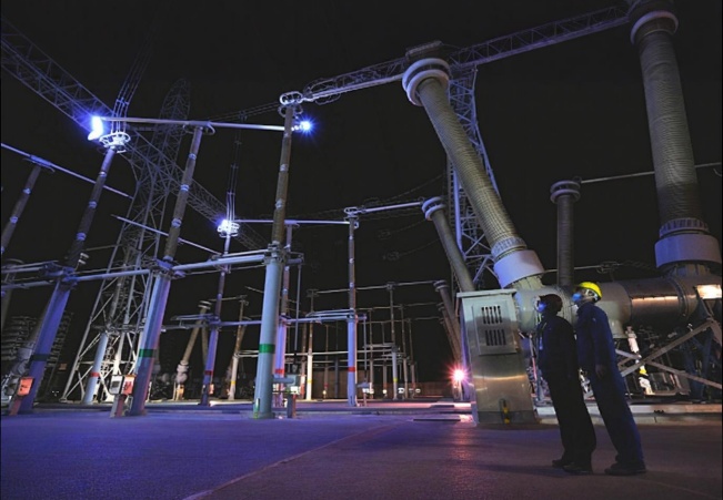 Flying Man Empowers ±1100 kV Line Maintenance